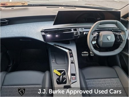 2026 Peugeot 5008 BEV 73kwh 210hp Allure thumbnail