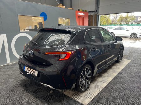 2025 Toyota Corolla - thumbnail 2