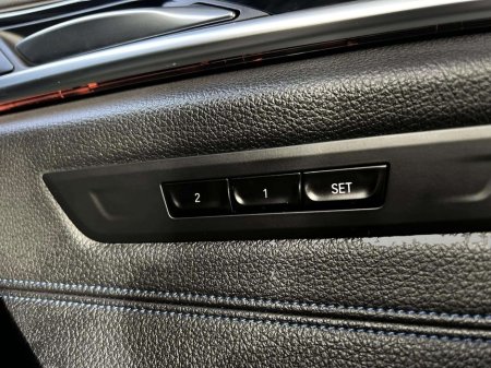 2018 BMW 5 Series - thumbnail 21