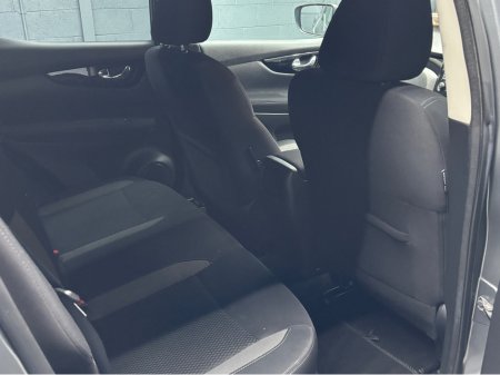 2018 Nissan Qashqai - thumbnail 10