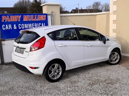 2014 Ford Fiesta 1.25 ZETEC 82PS 5DR ARGENTO €8,500 thumbnail