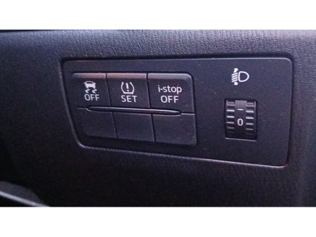 2016 Mazda Mazda3 *NEW NCT 2028* 1.5 EXECUTIVE 5dr €11,945 thumbnail