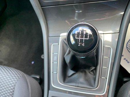 2019 Volkswagen Golf - thumbnail 18