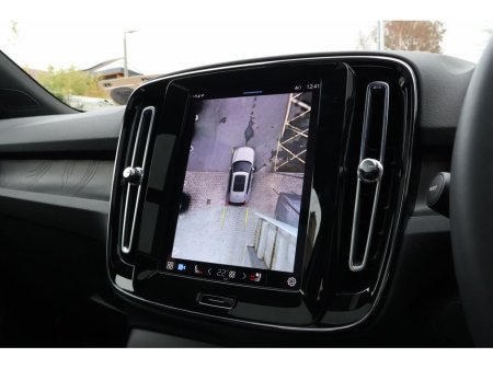 2022 Volvo XC40 - thumbnail 16