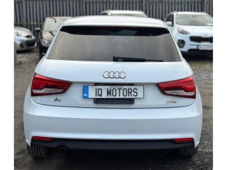 2015 Audi A1 - thumbnail 10