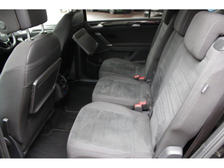 2019 Volkswagen Touran 2.0TDI 150BHP HIGHLINE 7 SEATER 5DR MPV AUTO // 1 OWNER WITH ONLY 99, 000 KM'S // BUY WITH CONFIDENCE AA AND SIMI APPROVED DEALER 2026 // FINANCE ARRANGED // ALL TRADE INS WELCOME // €23,950 thumbnail