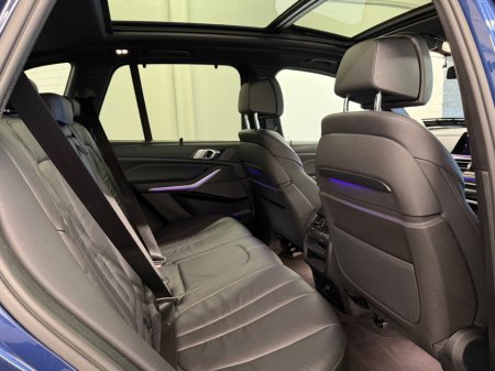 2020 BMW X5 xDrive30d M Sport €63,995 thumbnail