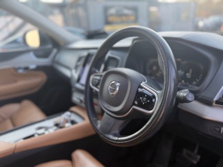 2016 Volvo XC90 - thumbnail 10