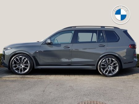 2026 BMW X7 - thumbnail 3