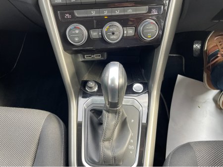 2021 Volkswagen T-Roc - thumbnail 19