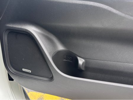 2017 Mitsubishi Outlander 2.0 GX5HS PHEV 200BHP // PAN SUNROOF // HIGH SPEC €13,995 thumbnail