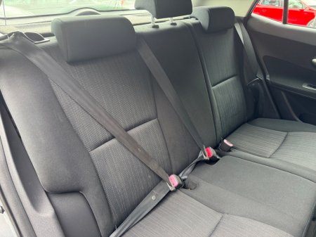 2009 Toyota Auris - thumbnail 10