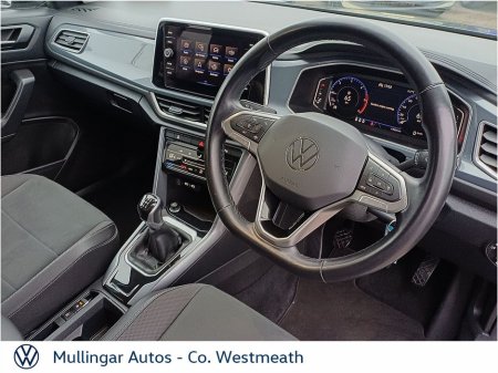 2024 Volkswagen T-Roc T-ROC STYLE 2.0 TDI M6F 116HP €32,950 thumbnail