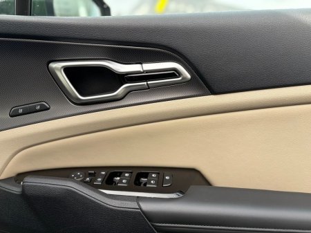 2022 Kia Sportage - thumbnail 12