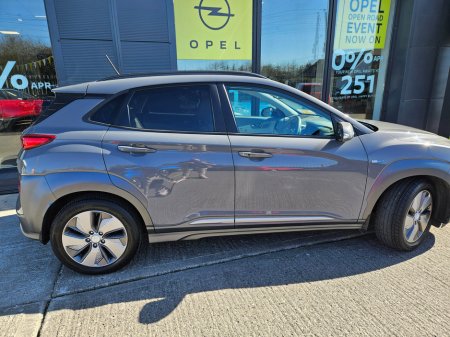 2019 Hyundai Kona Kona EV 64 kWh €16,500