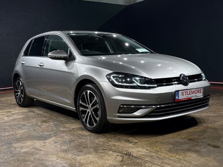 2020 Volkswagen Golf COMFORT LINE MEISTER - UPGRADED FACTORY ALLOYS - CRUISE CONTROL - REVERSE CAMERA - DIGITAL DASH €21,950 thumbnail