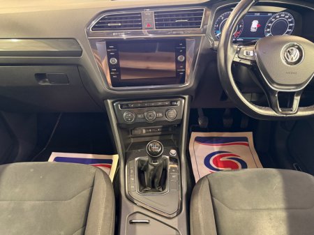 2018 Volkswagen Tiguan - thumbnail 13