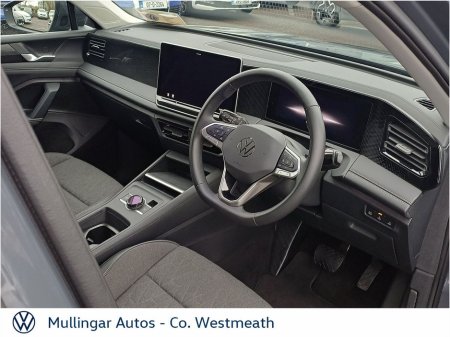 2025 Volkswagen Tiguan - thumbnail 8