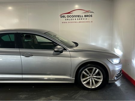 2018 Volkswagen Passat HIGHLINE R Line 1.6 TDI MANUAL 6SPEED FWD 120HP 4DR €18,950 thumbnail