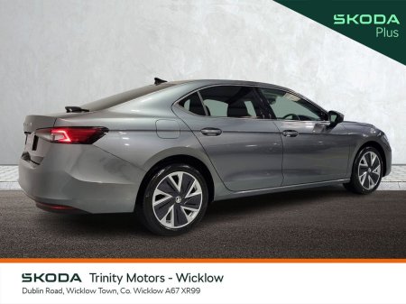 2025 Skoda Superb - photo 3