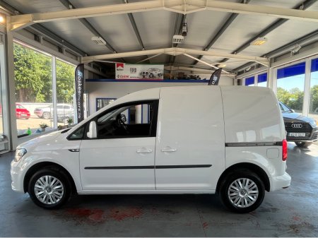 2016 Volkswagen Caddy C20 TRENDLINE TDI €10,950 thumbnail