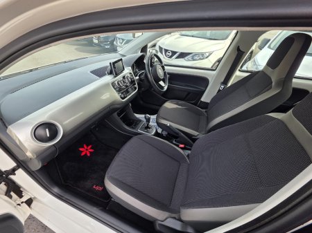 2015 Volkswagen up! - thumbnail 12