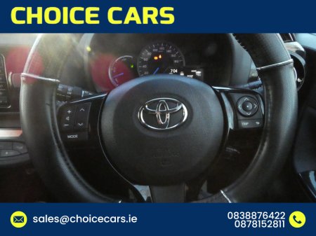 2017 Toyota Vitz 1.5 AUTO HYBRID LOW MILEAGE €11,750 thumbnail