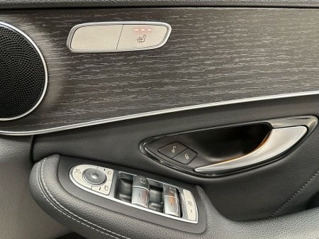 2021 Mercedes-Benz C Class - thumbnail 14