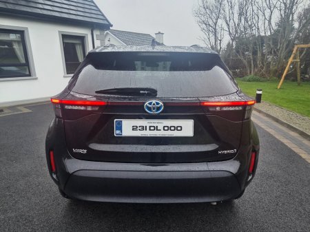 2023 Toyota Yaris - thumbnail 6