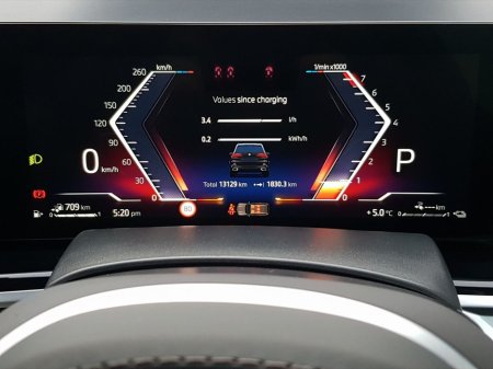 2025 BMW X5 xDrive50e M Sport thumbnail