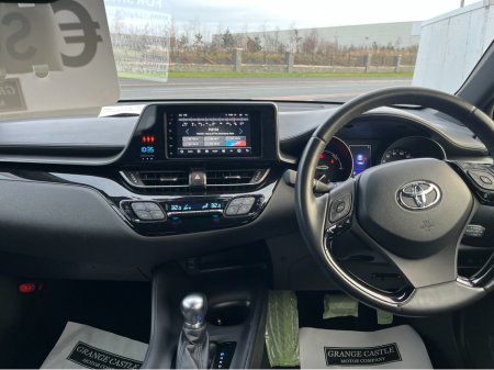 2017 Toyota C-HR 1.8 HYBRID AUTO LOW KM €16,950 thumbnail