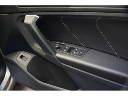 2019 Volkswagen Tiguan - thumbnail 10