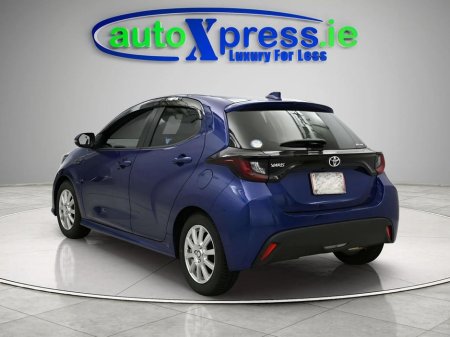 2023 Toyota Yaris - thumbnail 11