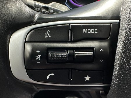 2023 Kia Sportage - thumbnail 16