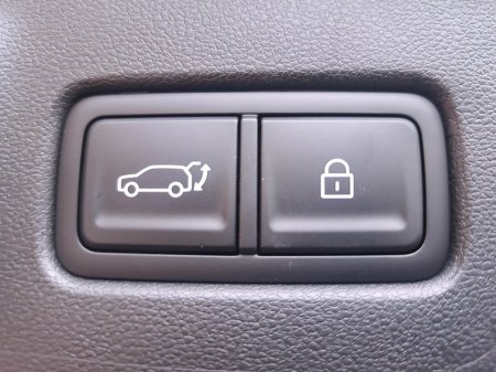 2024 Hyundai Santa Fe Calligraphy 4 wheel drive Plug in Hybrid €59,950 thumbnail