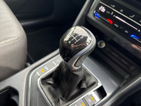 2023 Volkswagen Tiguan Allspace 2.0 TDI 122HP Life €31,975 thumbnail