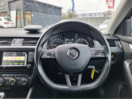 2016 Skoda Octavia STYLE 1.6 TDI 90HP *High Spec/ thumbnail