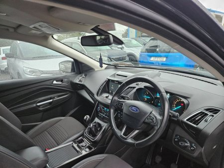 2018 Ford Kuga - thumbnail 4