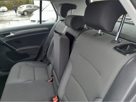 2017 Volkswagen Golf - thumbnail 18