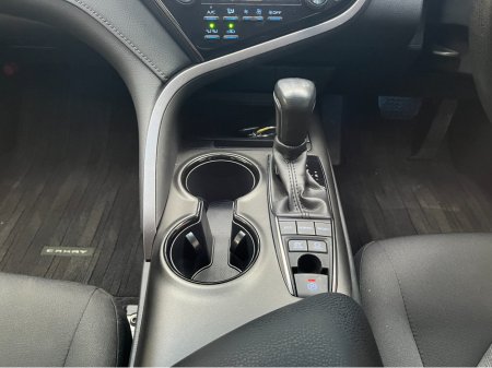 2022 Toyota Camry €29950 2022 TOYOTA CAMRY X 2.5 AUTOMATIC / CRUISE CONTROL / REVERSE CAMERA AND MORE €29,950 thumbnail