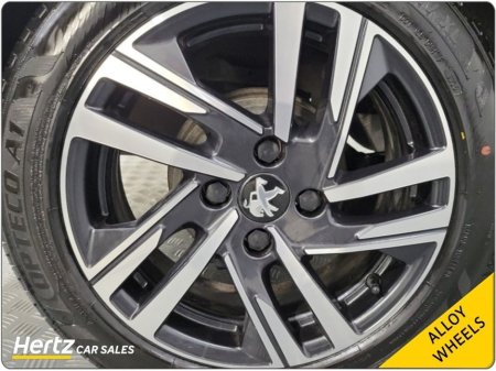 2023 Peugeot 208 - thumbnail 11