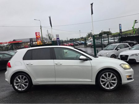2016 Volkswagen Golf LEATHER TAN LEATHER SEATS 1.4 TSI HEATED ELECTRIC SEATS - NAVIGATION * REVERSING CAMERA * SIMI DEALER - €15,950 thumbnail