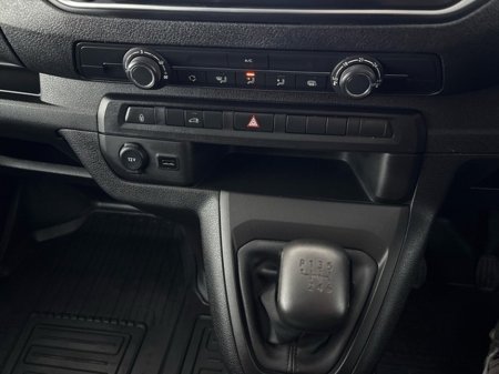 2023 Toyota Proace 2.0 (140HP) GX LWB €23,537 thumbnail