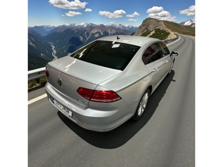 2017 Volkswagen Passat - thumbnail 4