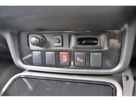 2017 Mitsubishi Outlander - thumbnail 21