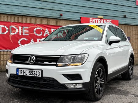 2017 Volkswagen Tiguan - thumbnail 2