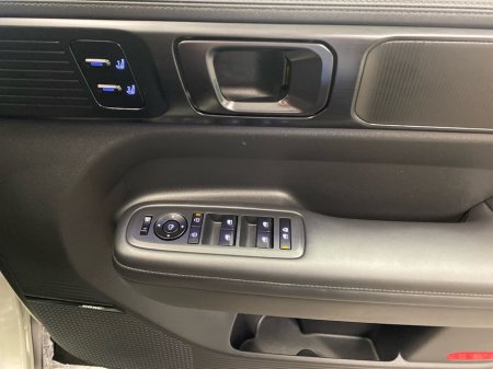 2025 Hyundai Santa Fe - thumbnail 11