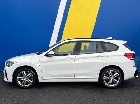 2021 BMW X1 M-SPORT XDRIVE25E 1.5 HYBRID // DIGITAL SERVICE HISTORY // LEATHER HEATED M-SPORT SEATS // PARKING SENSORS €26,900