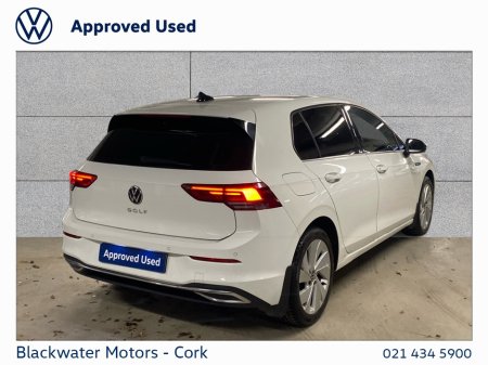 2020 Volkswagen Golf STYLE 1.5 TSI MHEV AUTOMATIC 150BHP €24,995 thumbnail