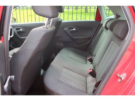 2016 Volkswagen Polo - thumbnail 12